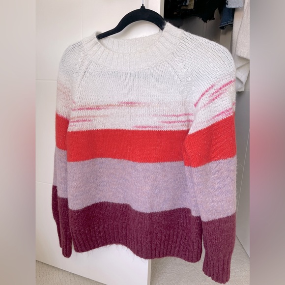 Old Navy sweater - Picture 2 of 2